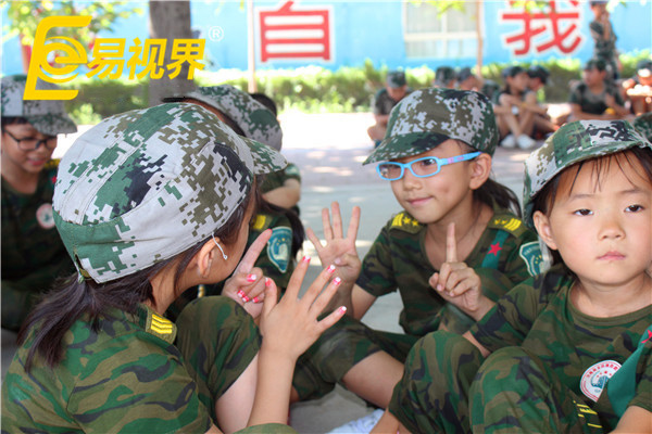小朋友們開心應(yīng)對(duì)每天的挑戰(zhàn)，加油！