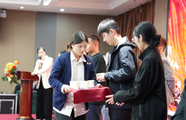 易視界2025年9月嘉獎(jiǎng)會暨10月啟動大會精彩圖集